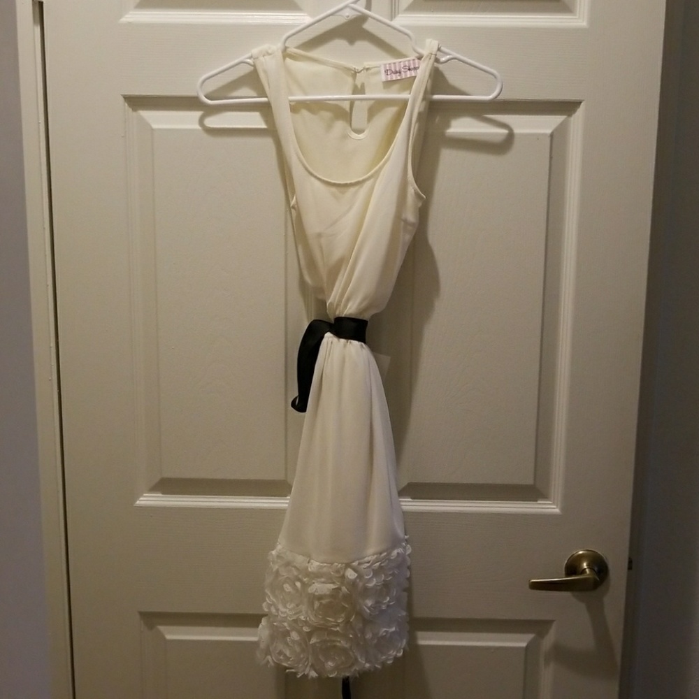 Elegant Dress NWT!!! Perfect condition!