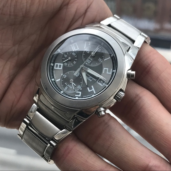 Seiko 40mm chronograph stainless steel watch - Picture 4 of 5