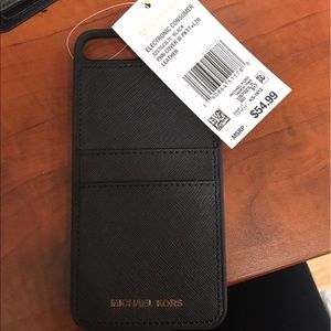 Michael Kors iPhone 7+ wallet case