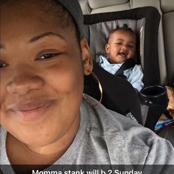 Meet your Posher, Alexis - Picture 1 of 1