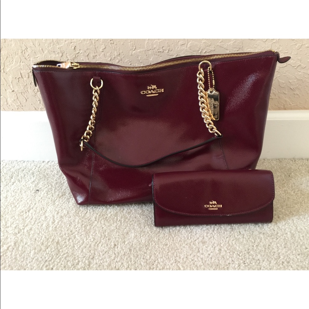 Authentic Coach Purse & Wallet