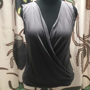 Cross front gray tank