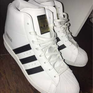Adidas Shoes-never worn