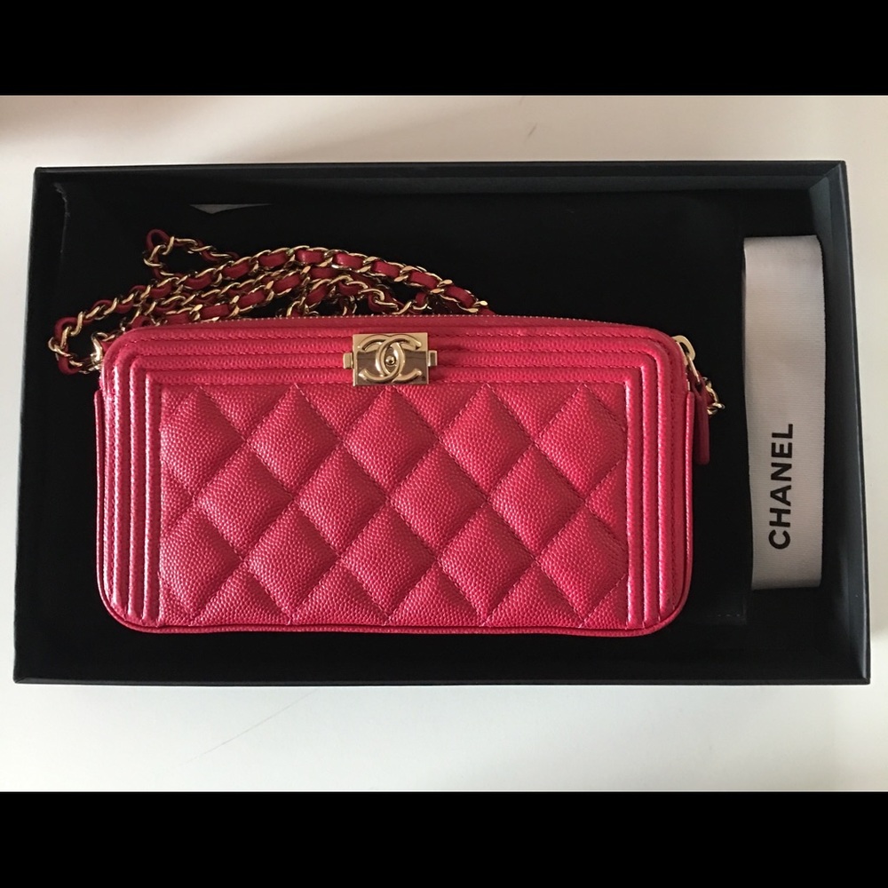 Chanel fuchsia double zip wallet on chain