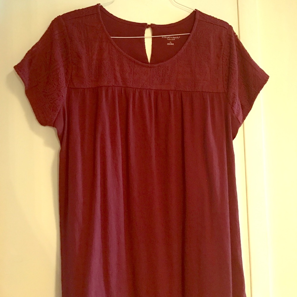 TARGET MAROON MATERNITY DRESS X-LARGE WORN ONCE!