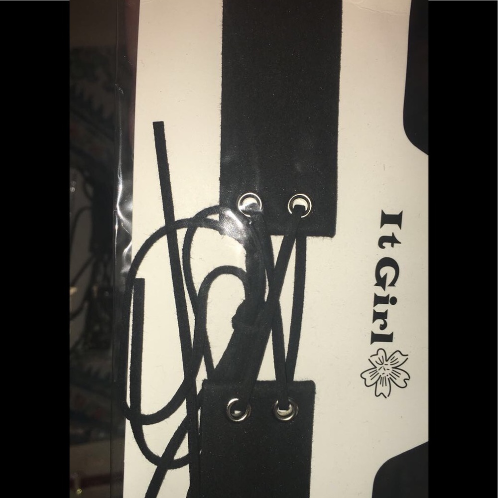 TRENDY CHOKERS BUNDLE