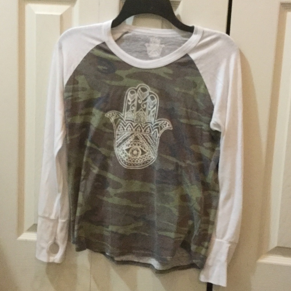 Girls top.