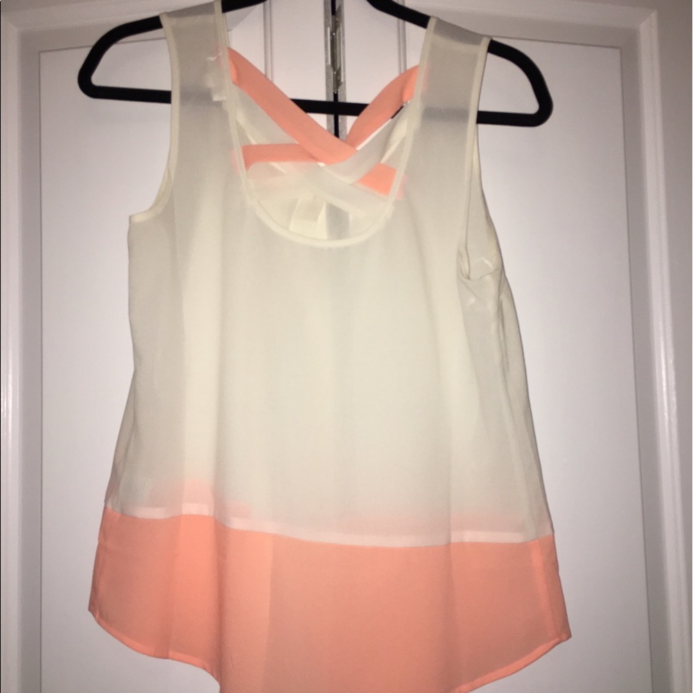 Super cute flowy top perfect for a summer night!