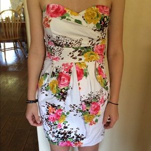 TEEZE ME Floral Strapless Pocket Dress w/tie bow