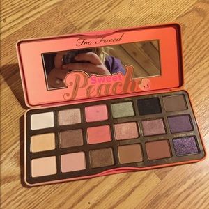 NEW AUTHENTIC SWEET PEACH PALETTE TOO FACED