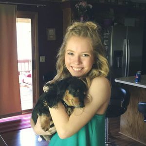 Meet your Posher, Olivia