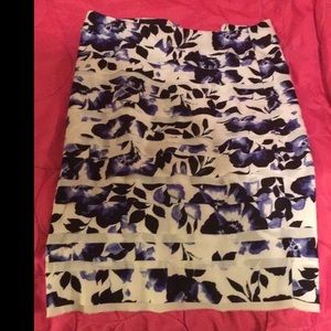 White & blue skirt size 6p!
