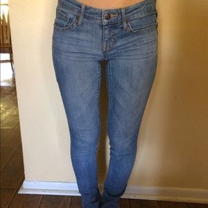 MOSSIMO Low-rise Light Wash Skinny Jeans