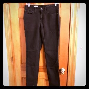 Black curvy skinny jeans