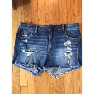 American Eagle • size 18 • high rise shortie