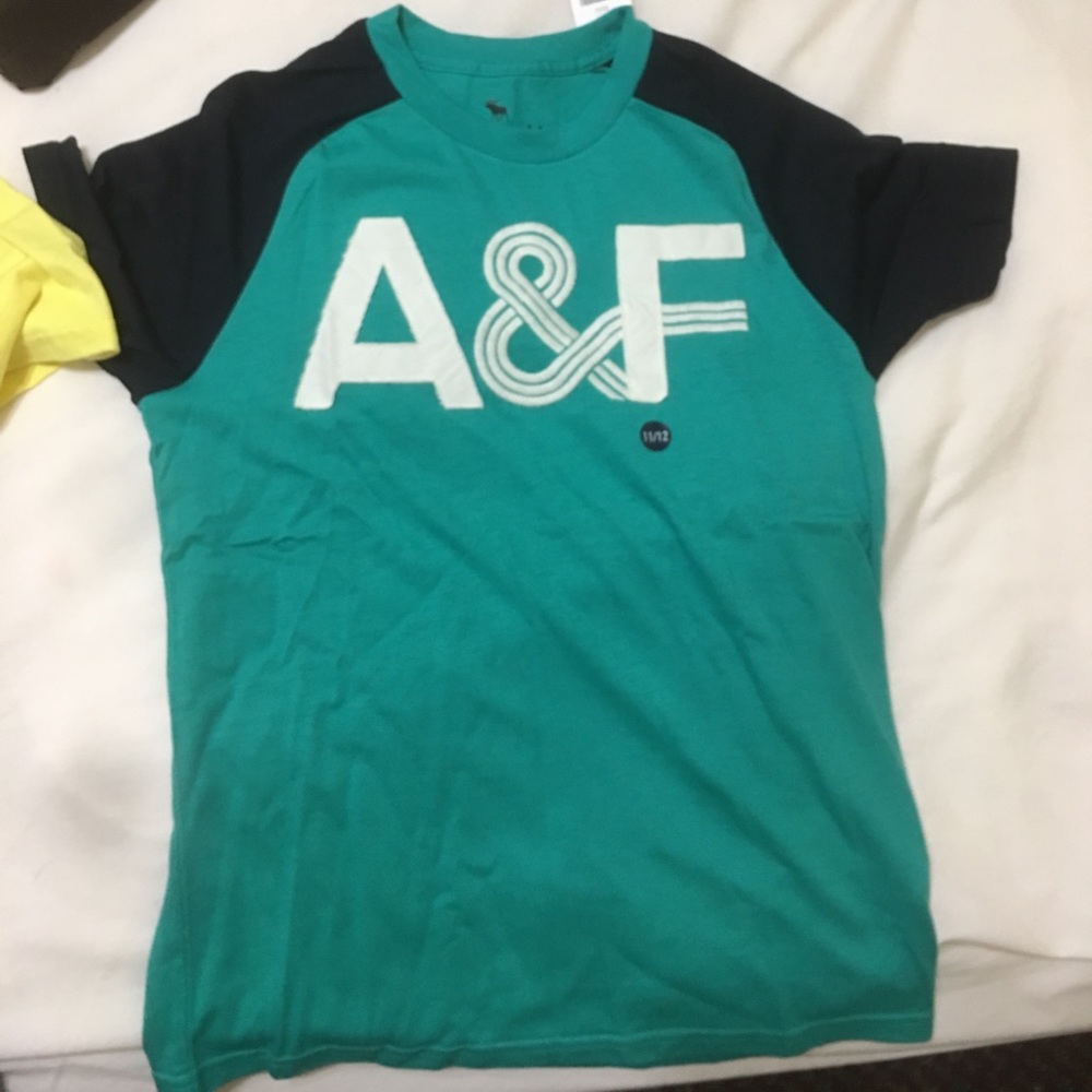 Tee Abercrombie kids shirts bundle new