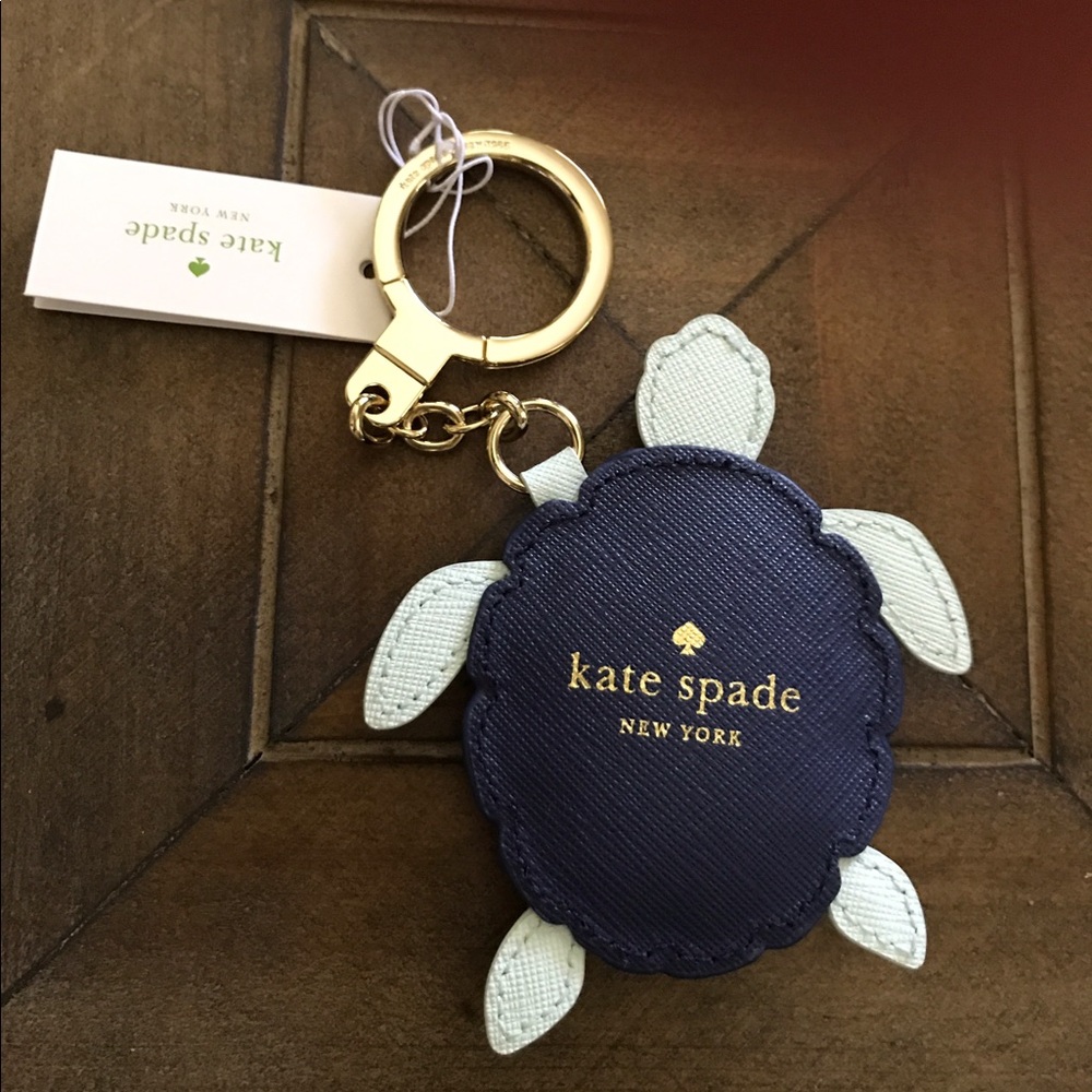 Kate Spade turtle keychain - Picture 2 of 2