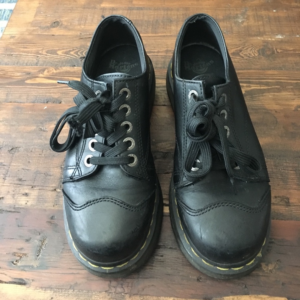 Dr.martens black shoes