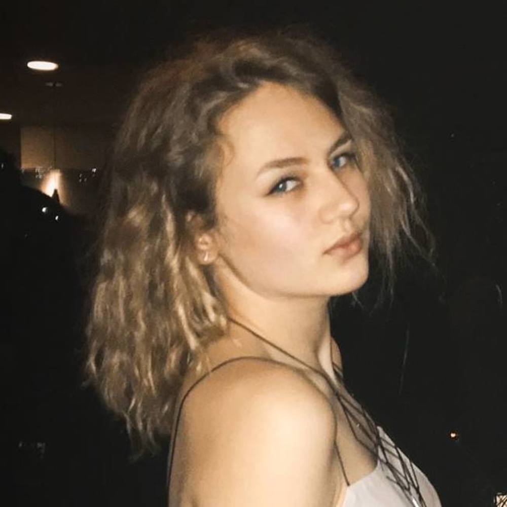 Meet your Posher, Nina
