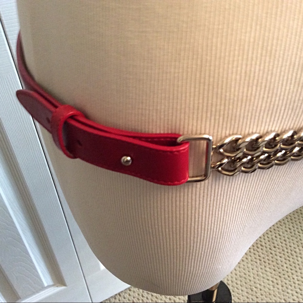 Doncaster Red Leather With Silver Chains