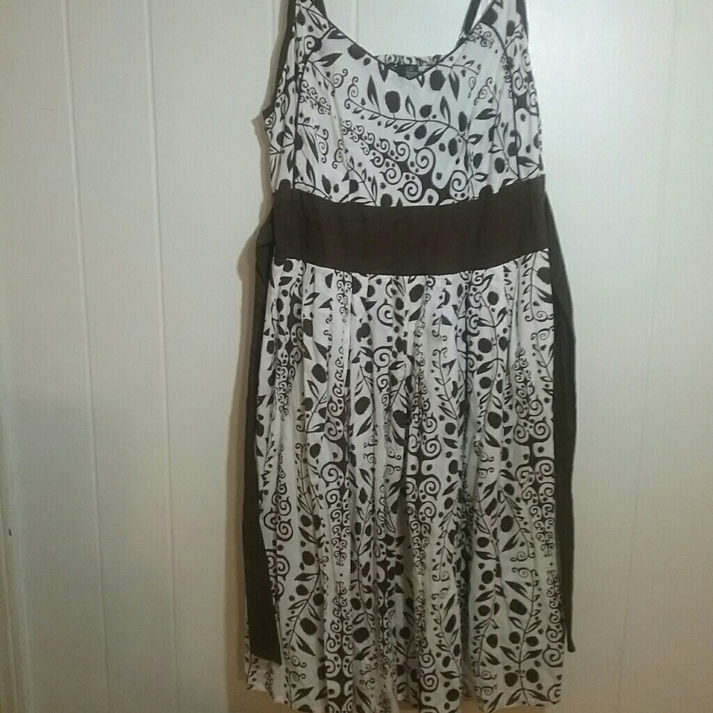 Brown and cream dress