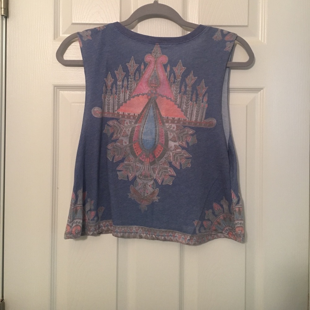 Patterned Crop Top - Picture 4 of 5