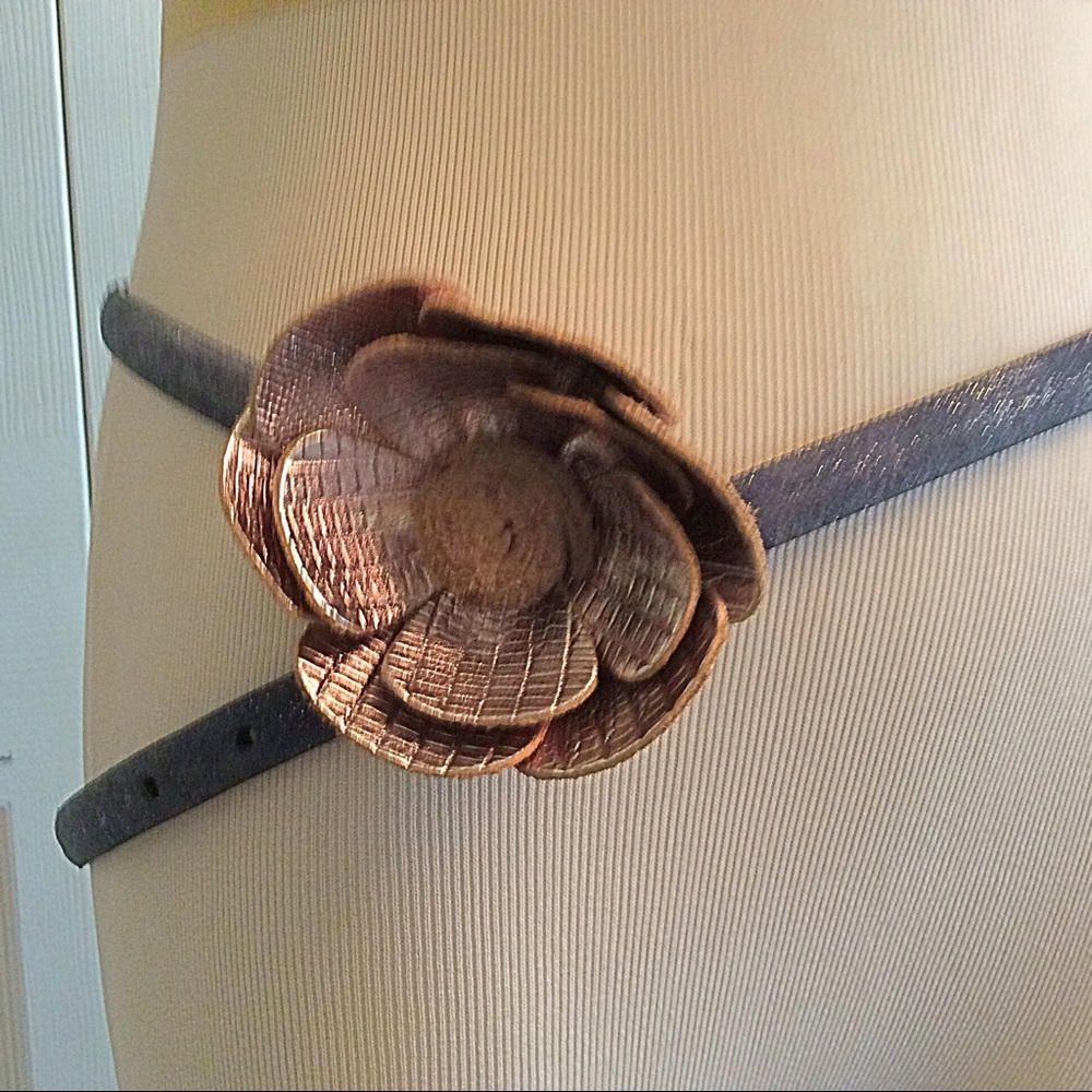 LOFT Leather Flower Belt.