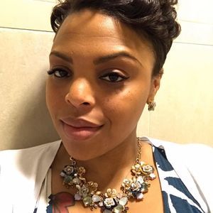 Meet your Posher, Quin