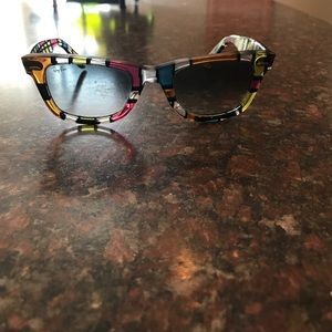 Ray-Ban original wayfarers.