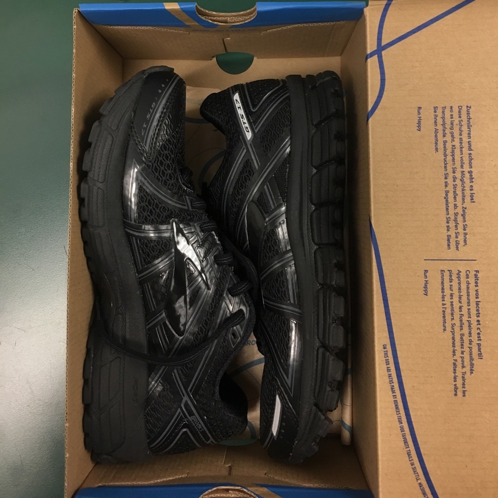 Brand new ( only been tried on inside) Brooks