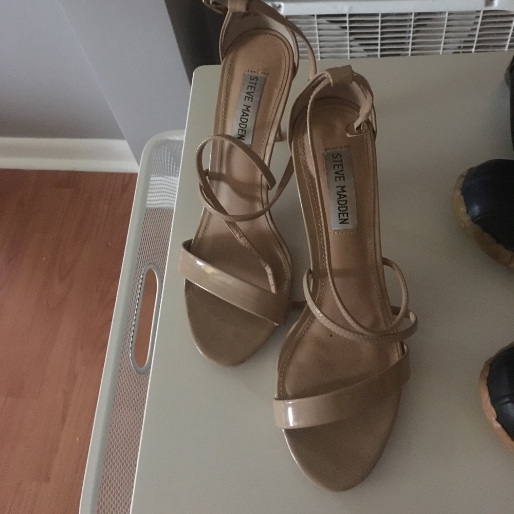 Nude steve madden heels