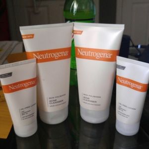 Neutrogena Acne Control lot