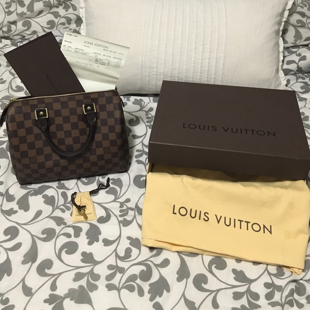 (SOLD) LOUIS VUITTON SPEEDY 25 WITH RECEIPT