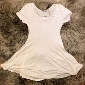 White flare tshirt dress