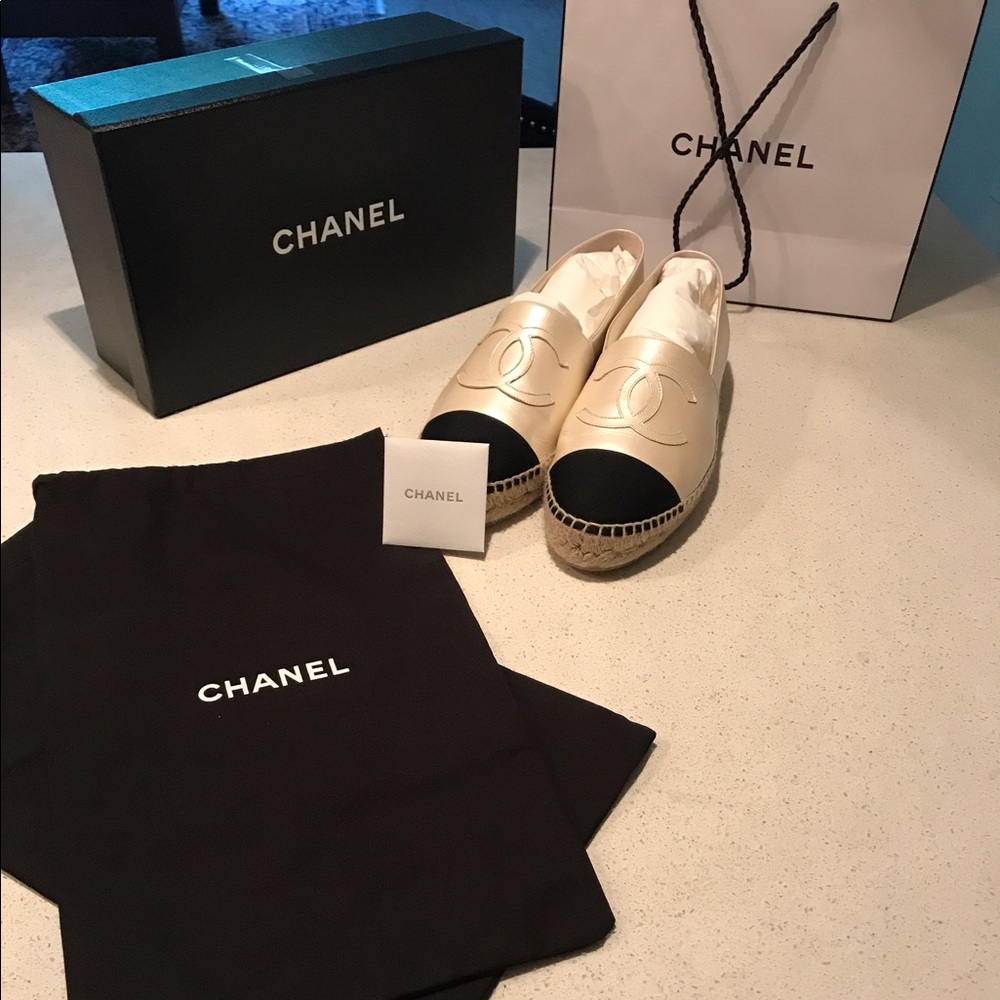 BRAND NEW!! 💯Authentic rare Chanel espadrilles