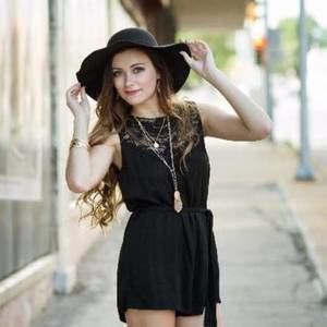 Meet your Posher, Bailey