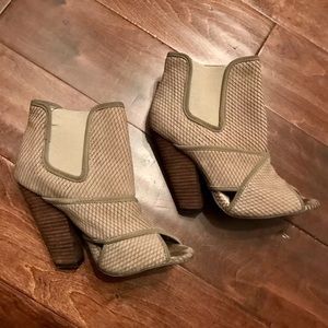 ❌SOLD❌Steve Madden Open-Toe Leather Bootie