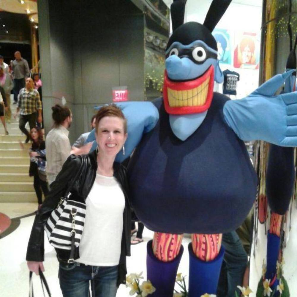 Meet your Posher, Leeann