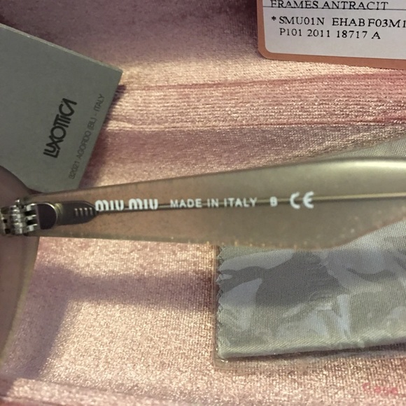 Authentic MIU MIU SUNGLASSES - Picture 4 of 8