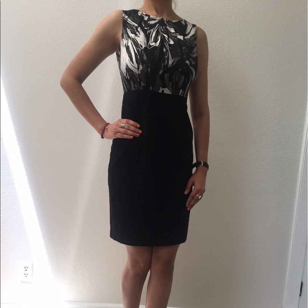 Chic 212 Collection Dress - Picture 2 of 5