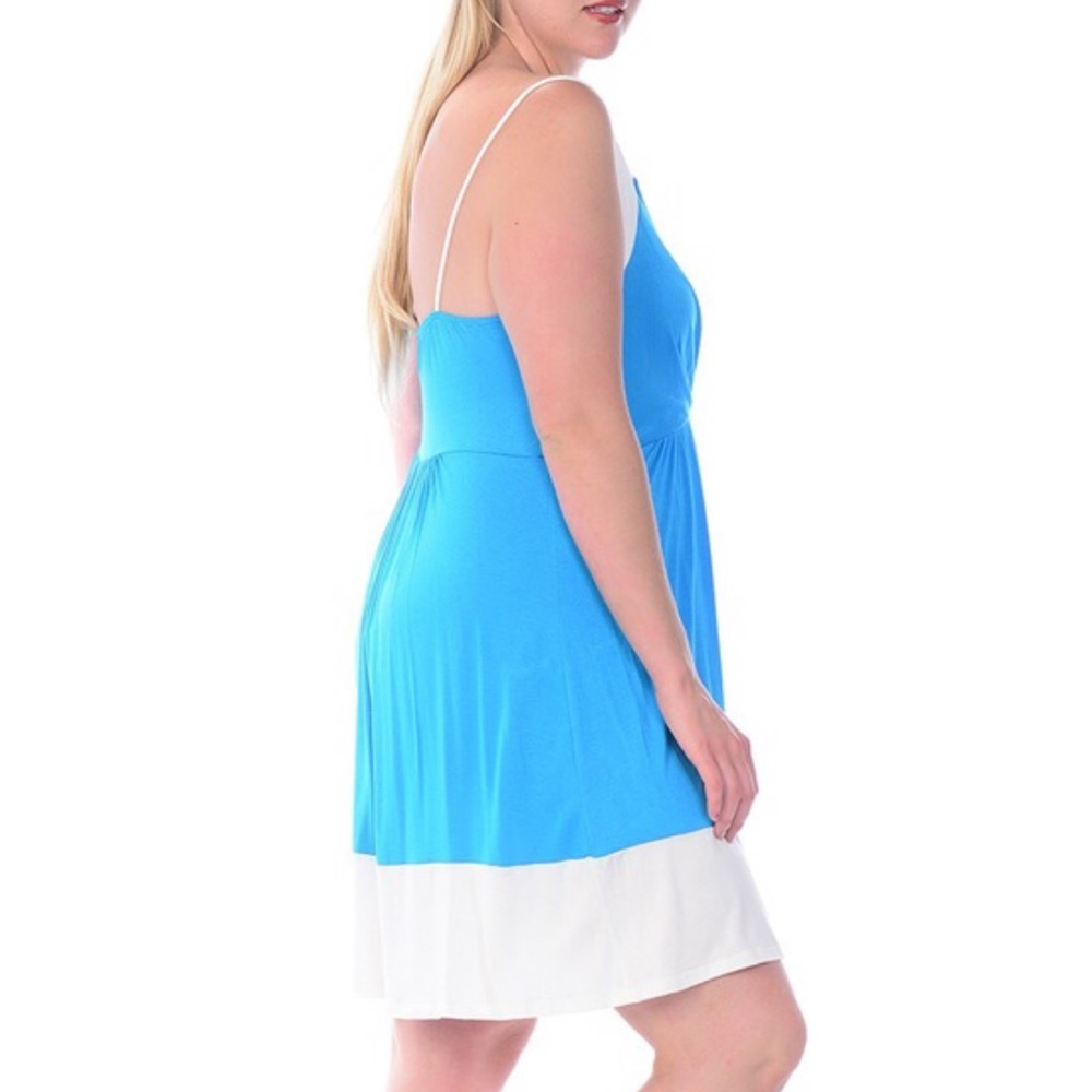 (1X) Plus Size Color Block Dress - Picture 2 of 5