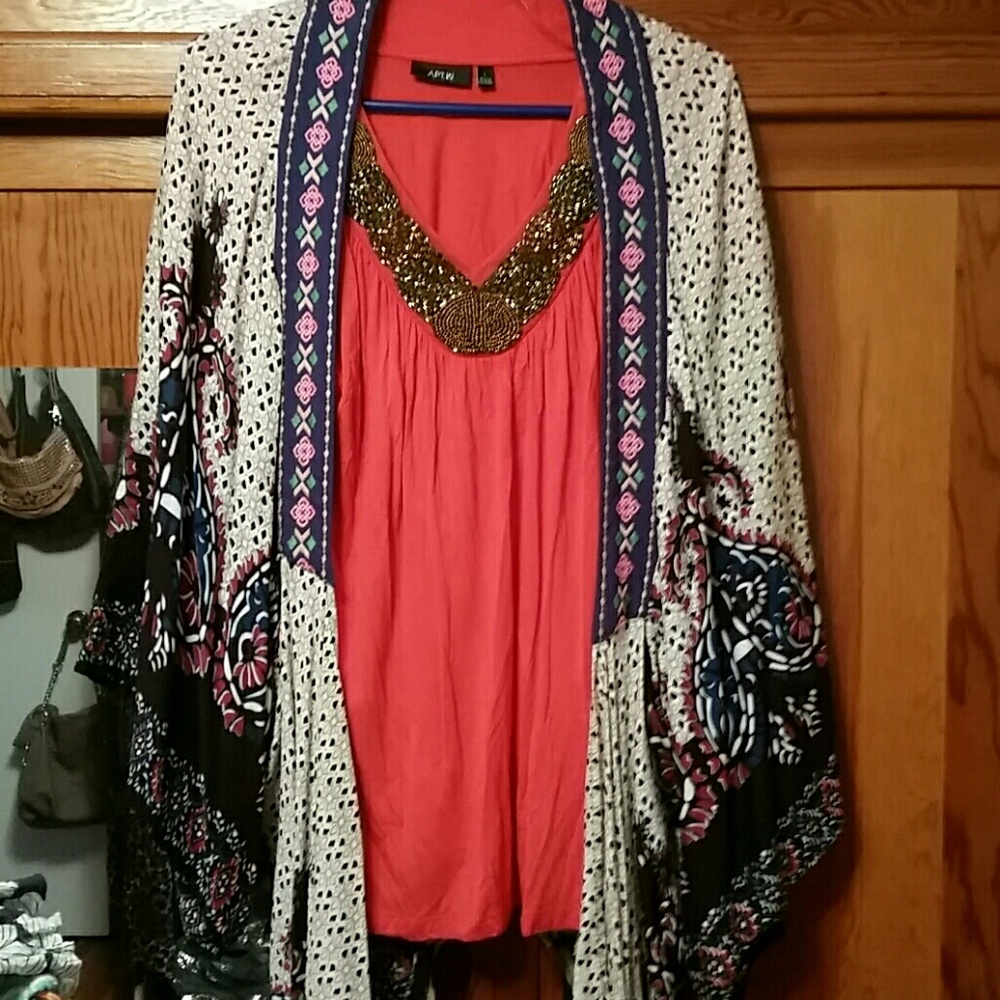 Flying Tomato Bohemian Kimono