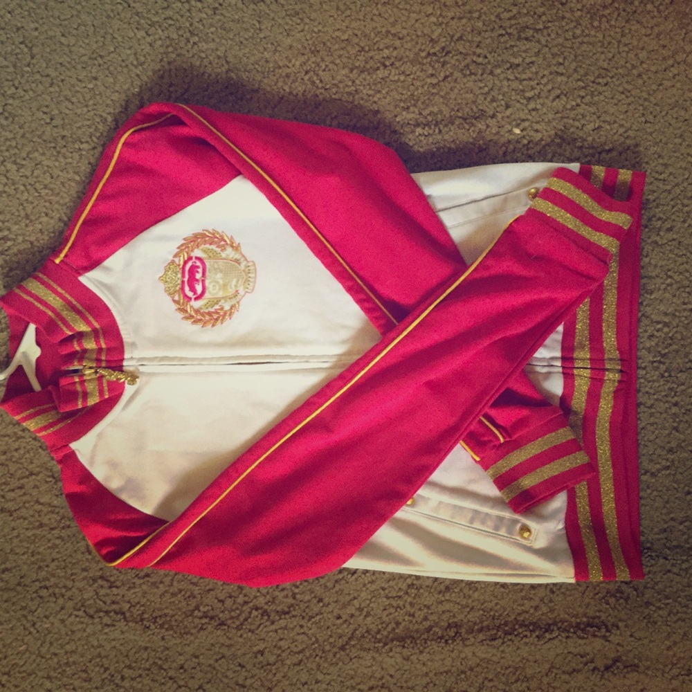 Echo Red Pink and white Sweater