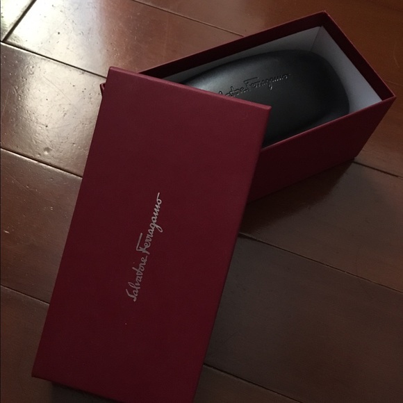 Authentic Salvatore Ferragamo Sunglasses - Picture 6 of 8