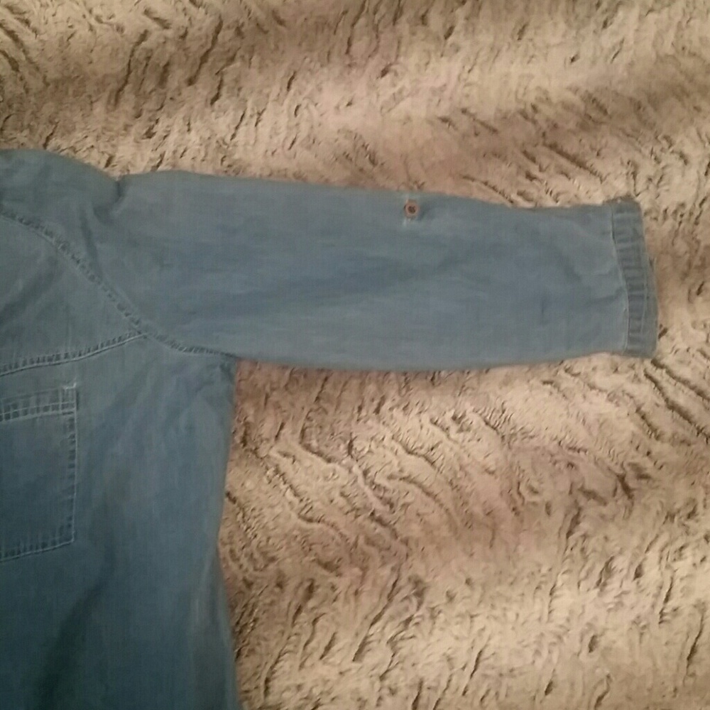 Button-down denim blouse with half sleeves - Picture 3 of 4