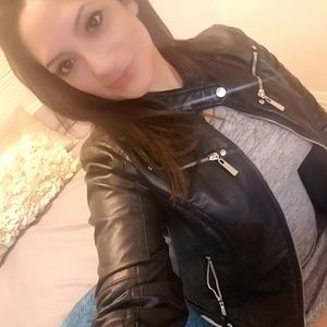 MOTO Black faux leather jacket!