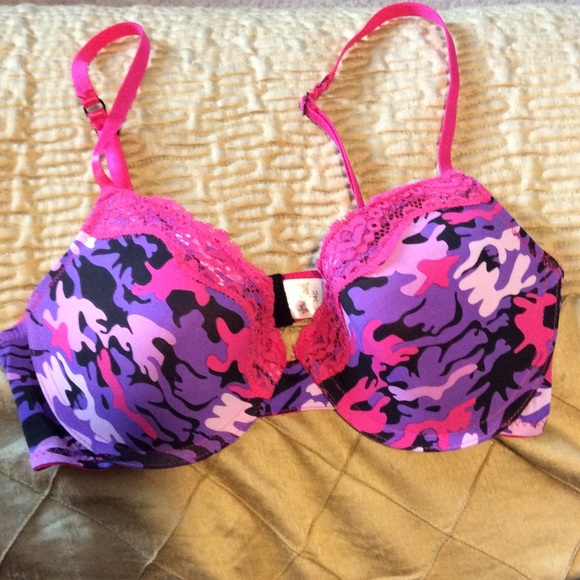 Other - Purple, pink, and black camo bra NEVER WORN!