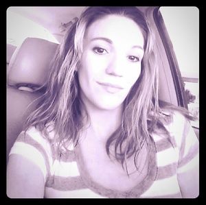 Meet your Posher, Mavis tiffany