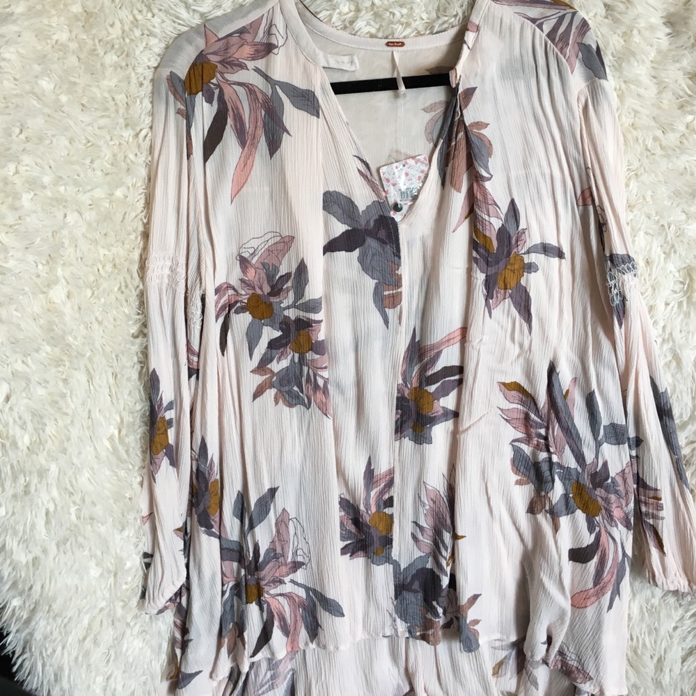 Free People 🐚