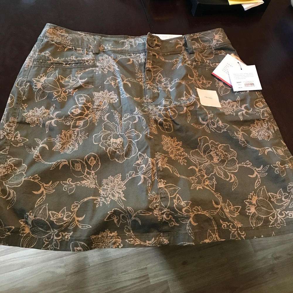 Skort